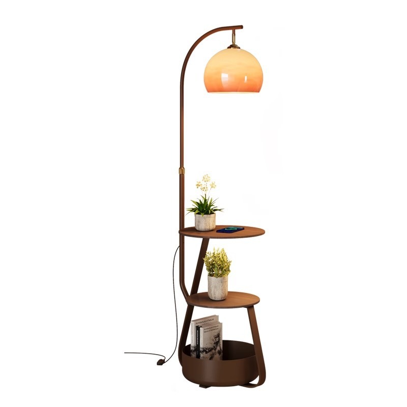 Coffee & Tea Restaurant - Vloerlamp, antiek nachtkastje voor de slaapkamer,